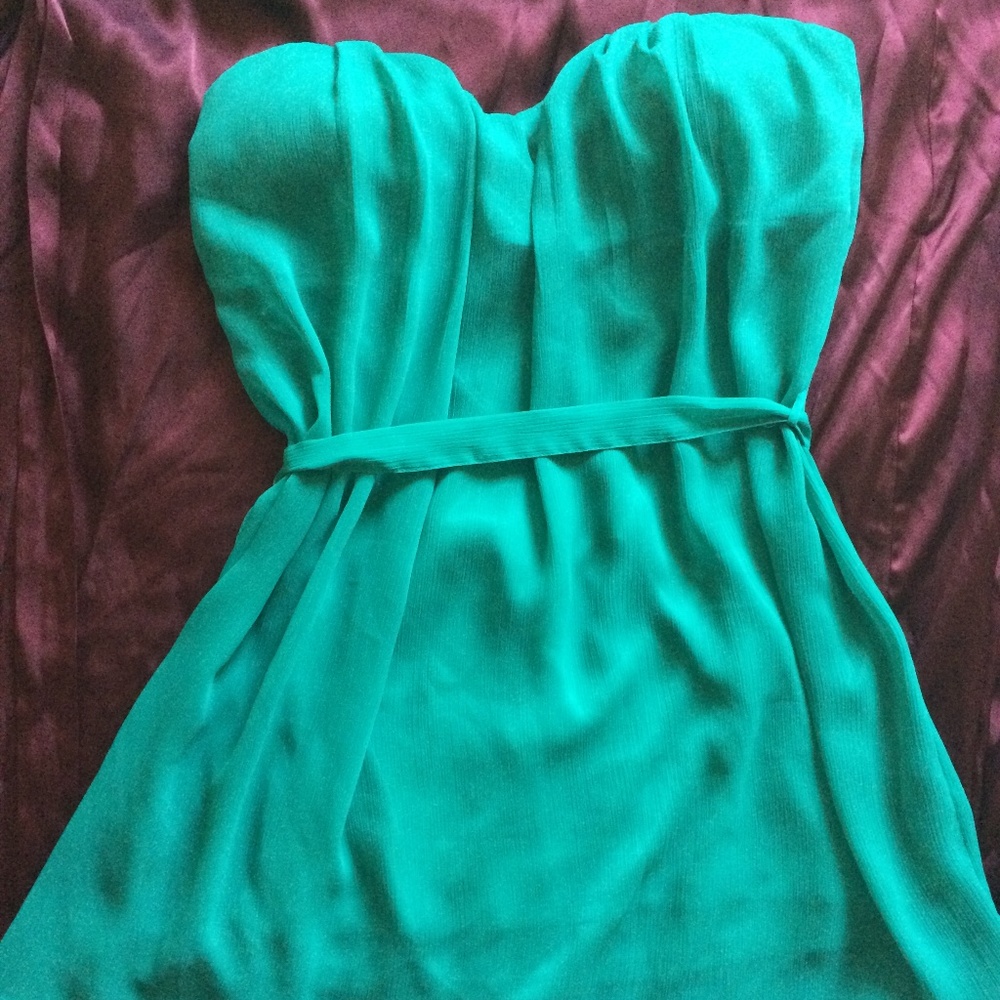 Arden B teal strapless padded blouse - size L